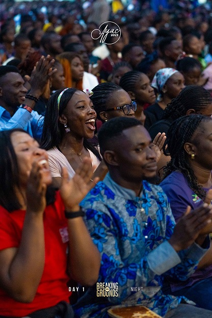 You are currently viewing Crowd exclaims as Papa Oyedepo and Mama Oyedepo joins AYAC 2023 opening night session
